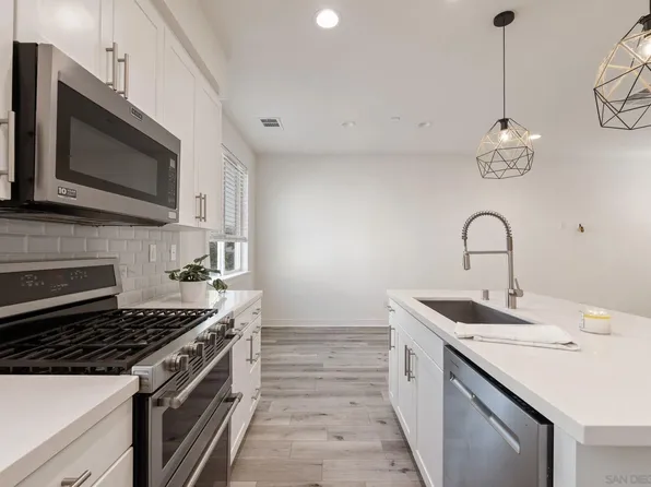 1132 Via Lucero, Oceanside, CA 92056