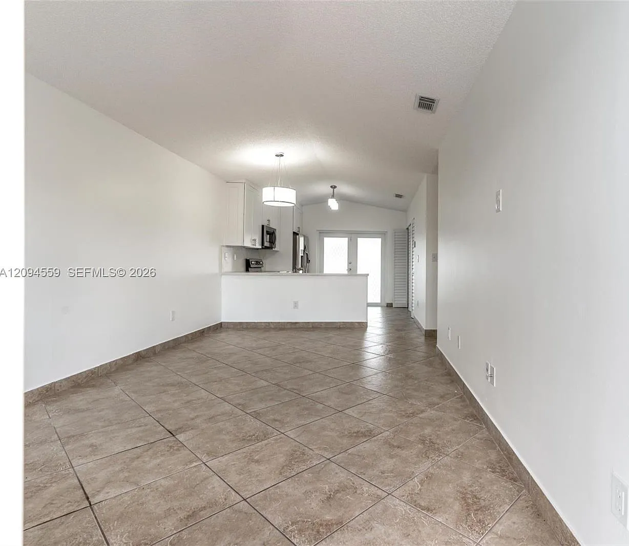Galeria Ii Condo — Photo 3