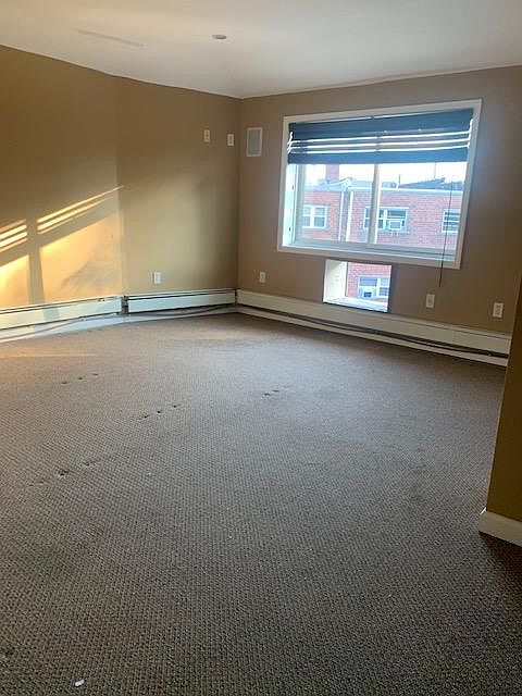 1st image of 215 Reynolds Ave #3