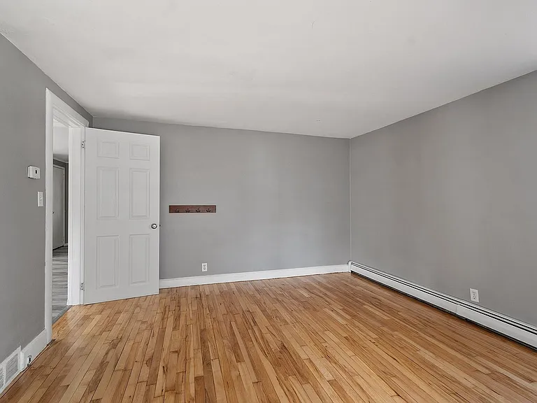 6 Cherry St #B — Photo 10