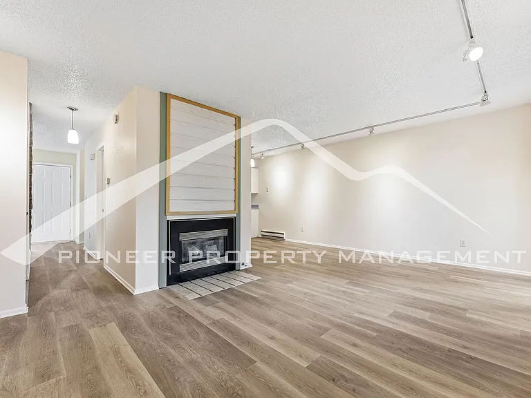 1638 Centaur Cir — Photo 8