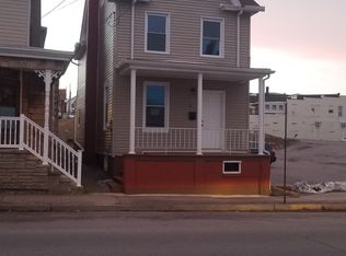 825 South St, Freeland, PA 18224