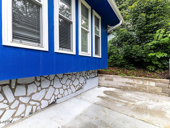 5th image of 1701 Capitol Blvd