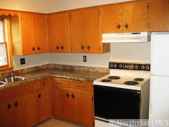 3rd image of 601 Oak Ave SE