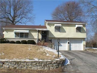1st image of 3702 S Claremont Ave