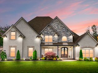 1150 Reda Dr, Clarksville, TN 37042