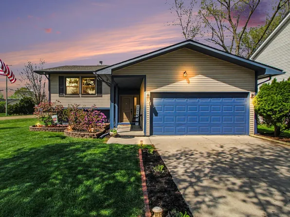 1607 Brookline St, Canton, MI 48187