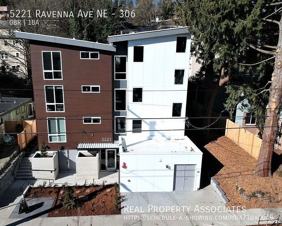 1st image of 5221 Ravenna Ave NE #306