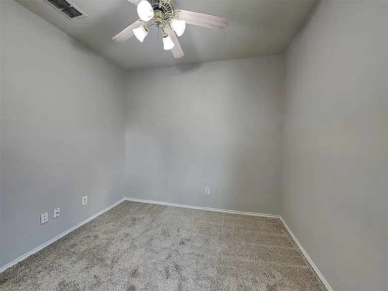 9940 Blue Bell Dr — Photo 10