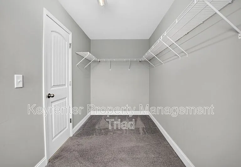 504 Eagles Way — Photo 41