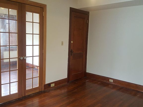 5th image of 131 Oviedo St