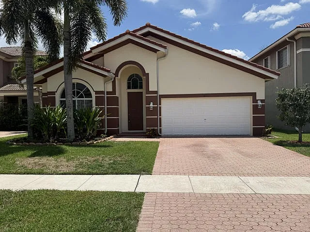 9084 Silver Glen Way