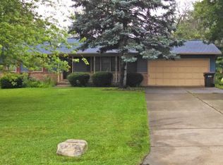 3771 Chestnut Rdg, Louisville, OH 44641