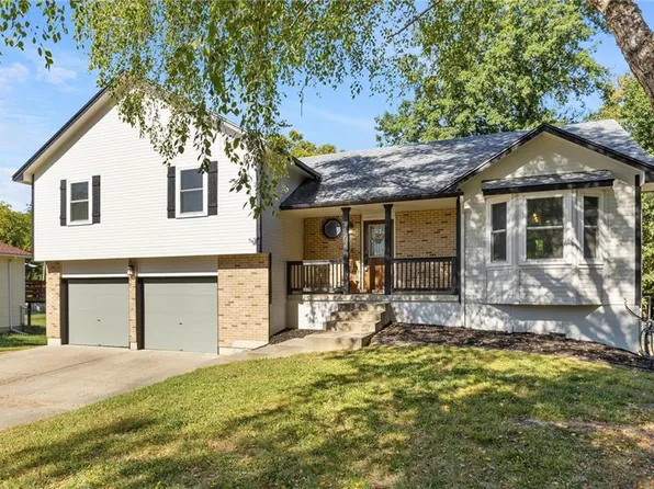 1230 Cheatham Ct, Warrensburg, MO 64093