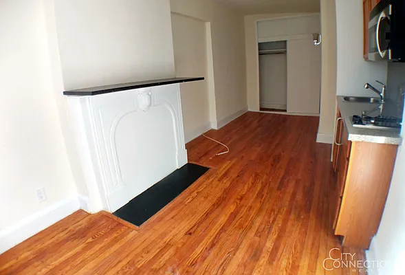 Rented by City Connections Realty | media 16