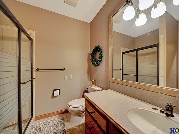 2nd image of 2211 Boxelder Dr