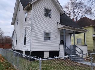 729 N Horsman St, Rockford, IL 61101