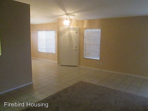 4th image of 5031 E Hilton Ave