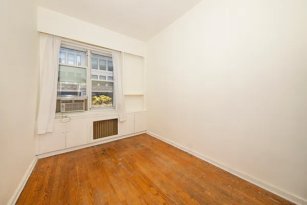 Rented by Compass | media 12