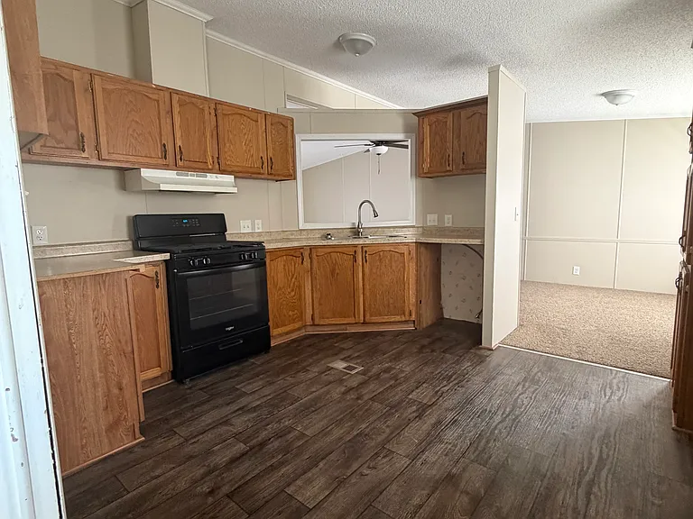 8200 Brook Dr #384 — Photo 6