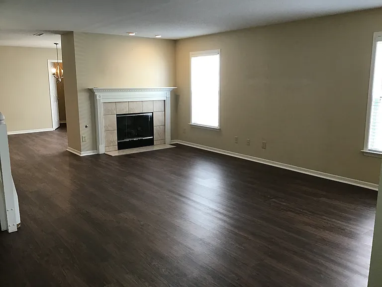 12645 Republic Dr — Photo 6