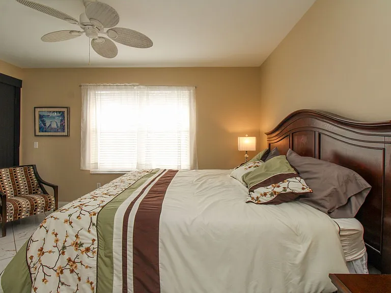 519 Roma Ct #3305 — Photo 34