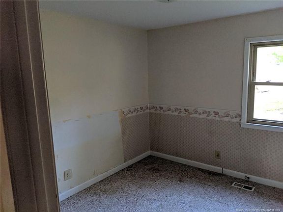 3rd image of 5915 Fairway Dr