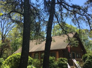 550 Wading River Rd, Manorville, NY 11949