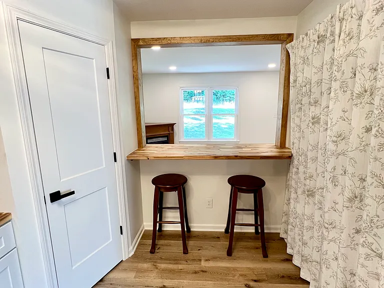 408 E Sheraton Park Rd — Photo 5