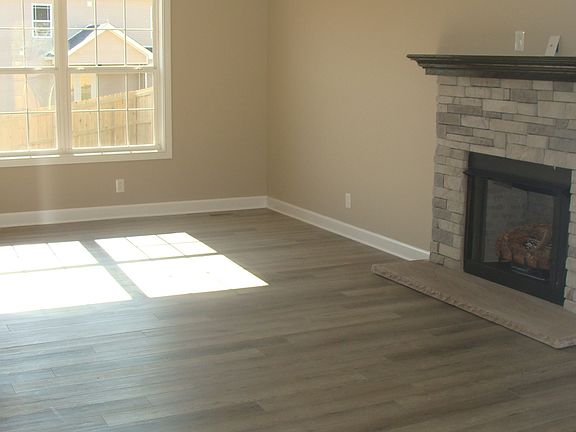 3rd image of 49 Chestnut Hls Lot 49