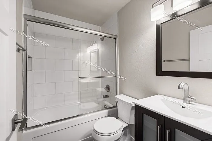 8019 SW 35th Ave #6 — Photo 17