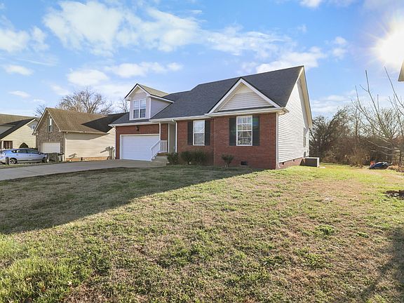 3rd image of 3249 Veranda Cir
