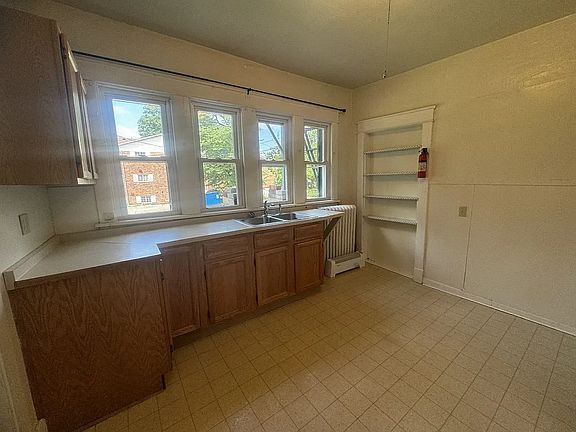 5th image of 420 S Fess Ave APT 2