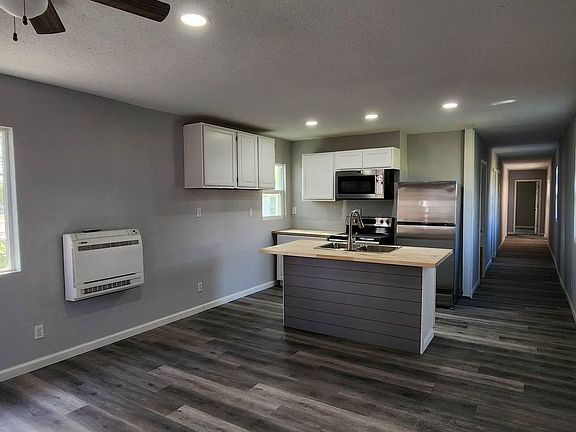 5th image of 318 1/2 E 12th St