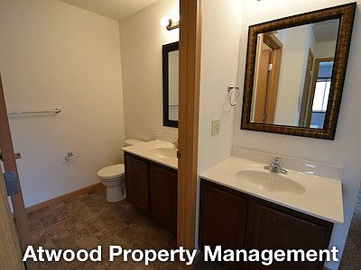 5th image of 701 S Victory Dr APT 12