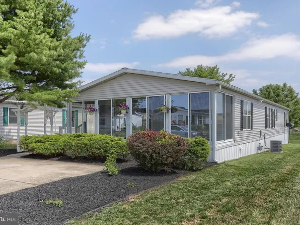 154 W Spruce St, Palmyra, PA 17078