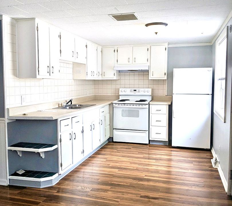 1st image of 2506-2510 Oriole Ln