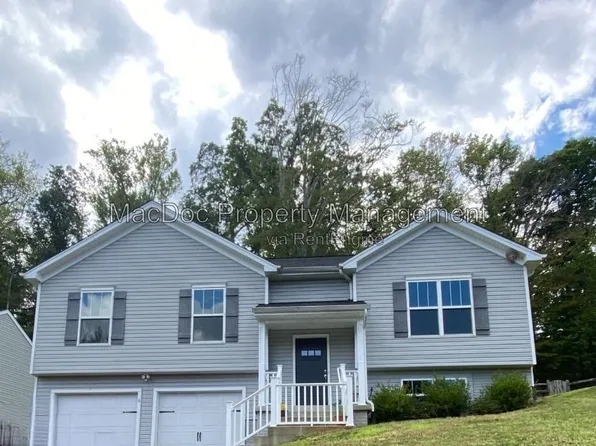 6 Howard Cir, Fredericksburg, VA 22405