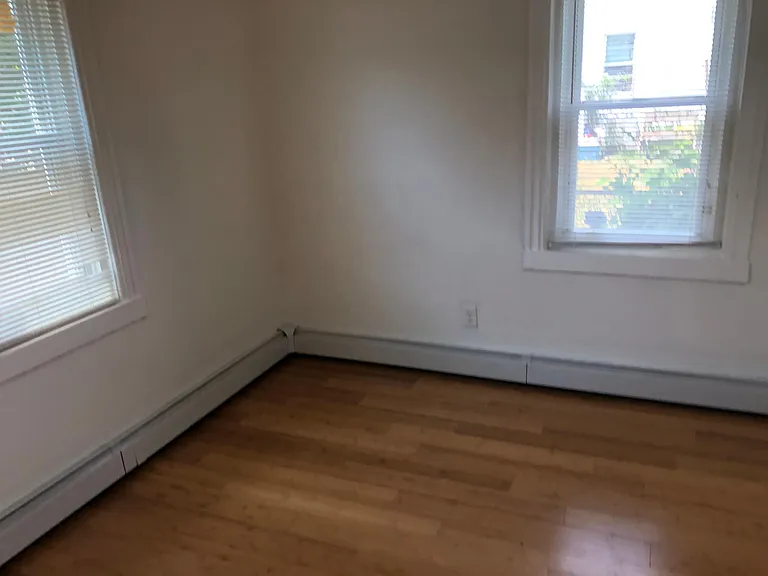328 Williams St #1R — Photo 13