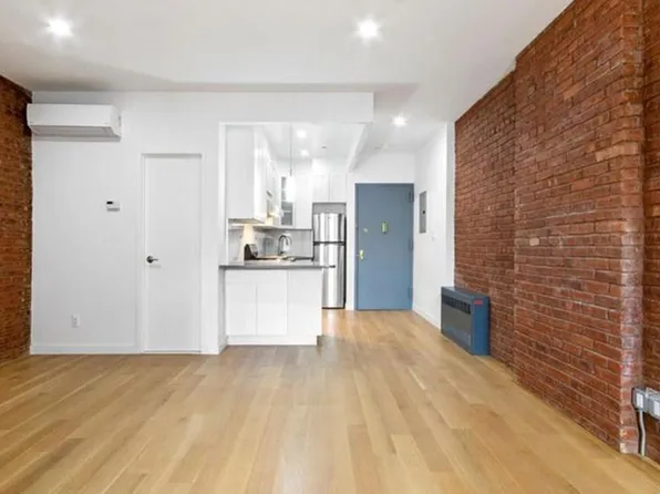 23 Orchard Street 4 image 2 of 6