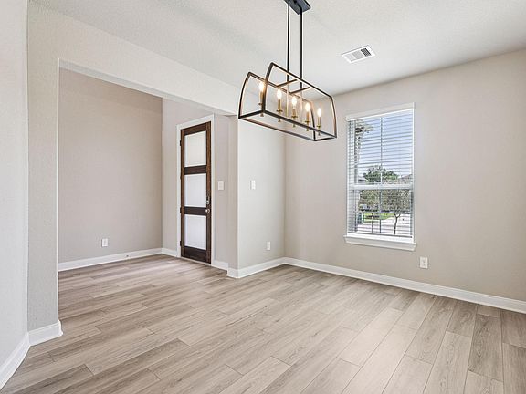 2nd image of 2831 Clapbread Ln