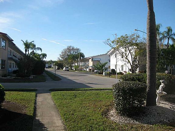 5th image of 5815 18th St N APT 11