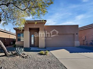 350 E Calle Nacrita, Green Valley, AZ 85614