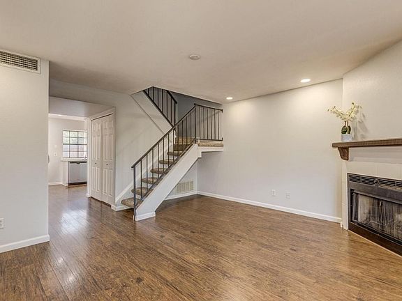 4th image of 4901 E Kelton Ln Unit 1062