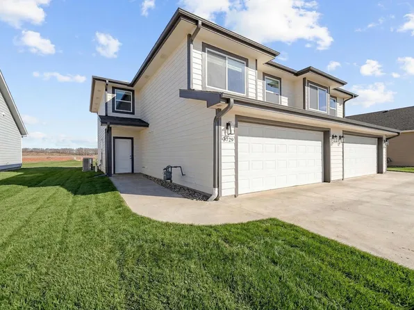 2729 Amelia Ln, Salina, KS 67401