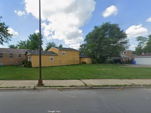8910 S Anthony Ave, Chicago, IL 60617