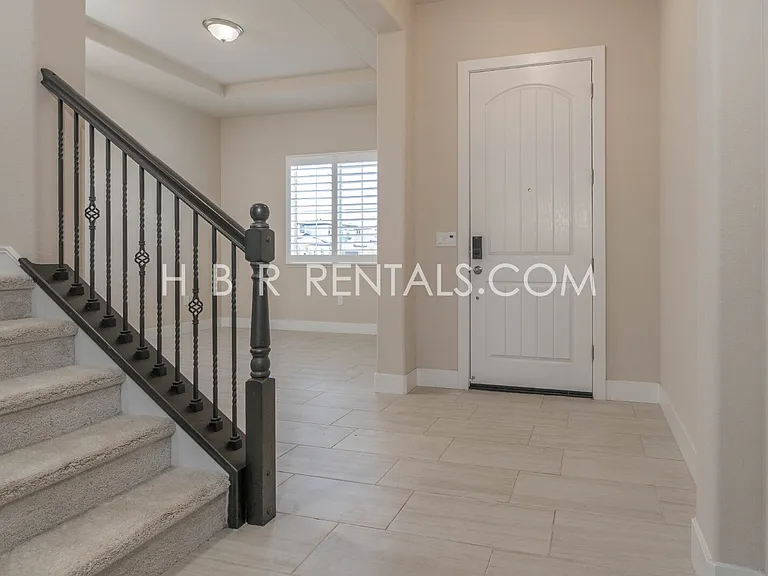 2534 Ottawa Ave — Photo 6