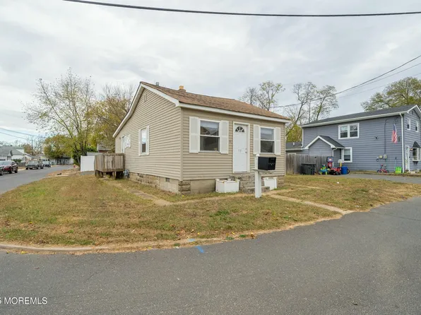 53 Frederick Place, Keansburg, NJ 07734