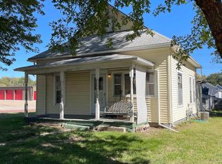 1218 N Grant Ave, York, NE 68467
