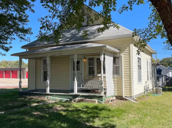 1218 N Grant Ave, York, NE 68467